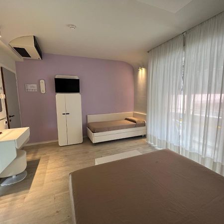 Hotel Magic Riccione Exterior photo