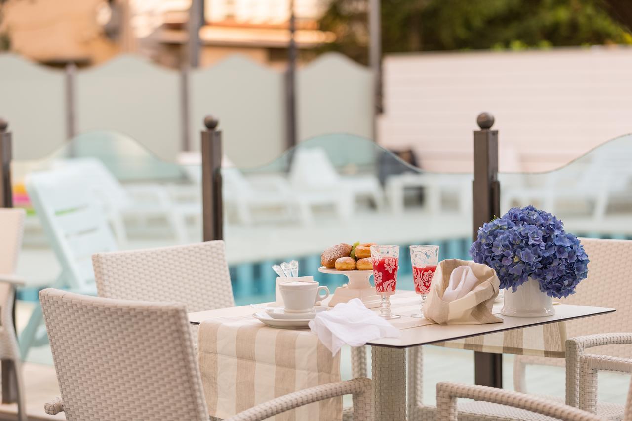 Hotel Magic Riccione Exterior photo